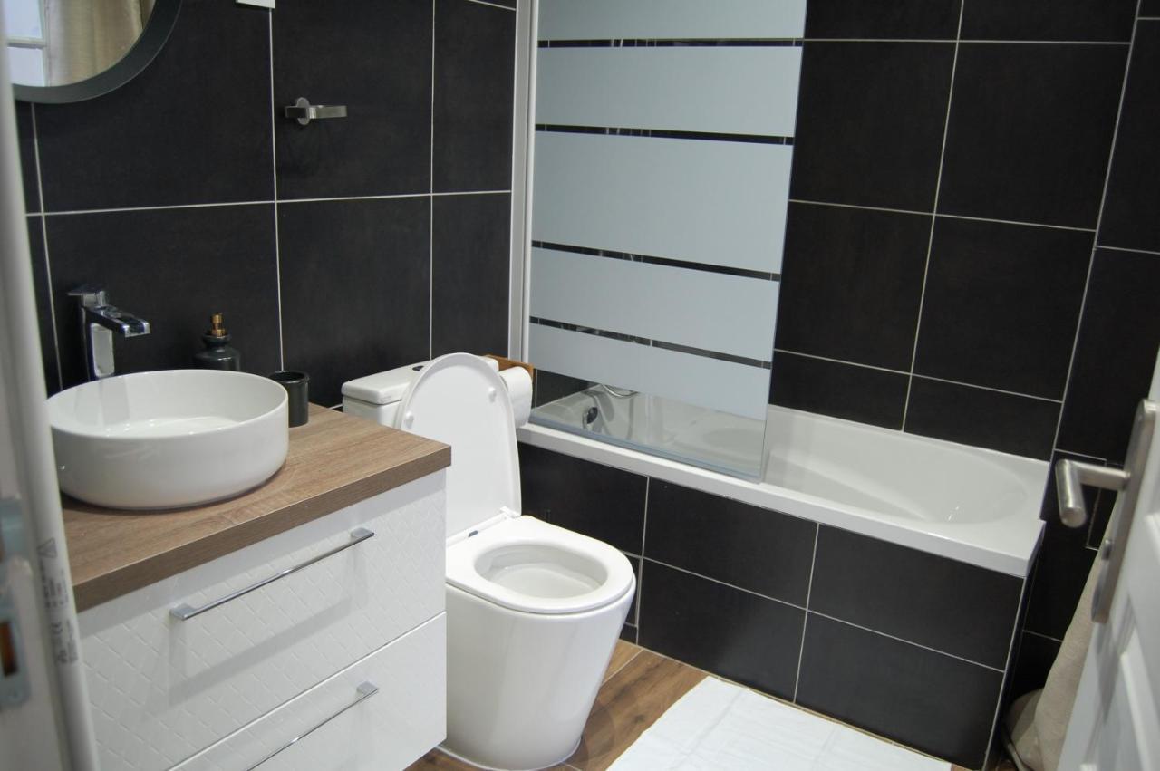 Poissy Appartements Cosy ภายนอก รูปภาพ